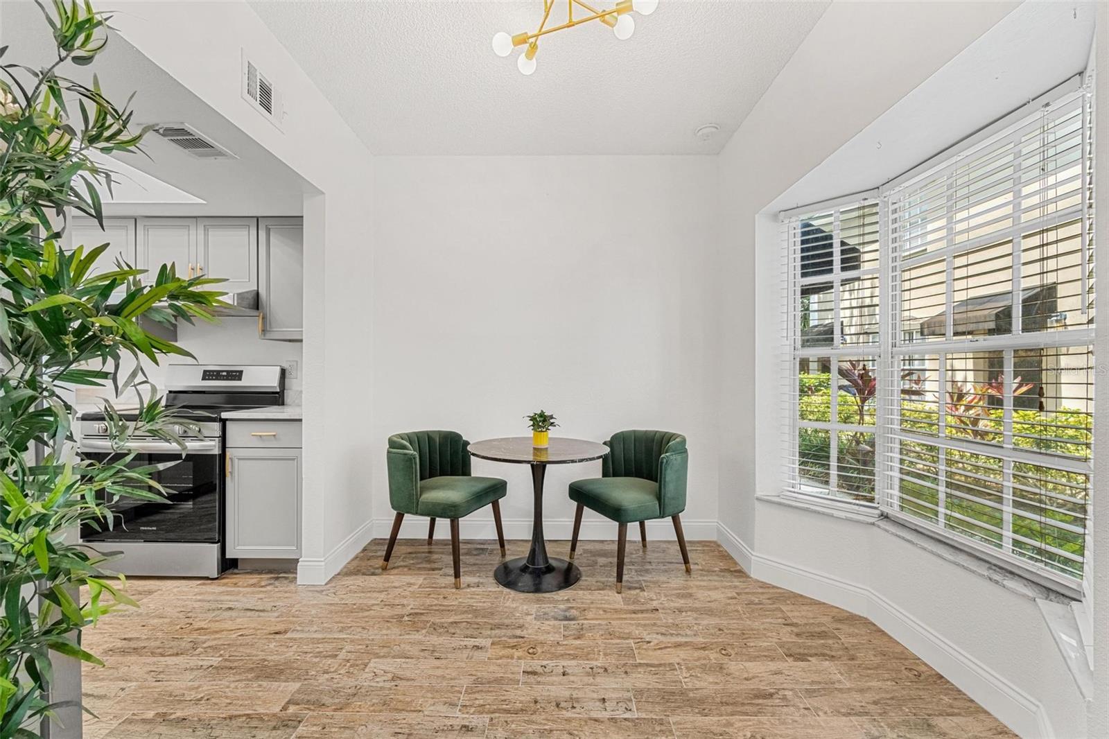 409 S AUDUBON AVENUE 3