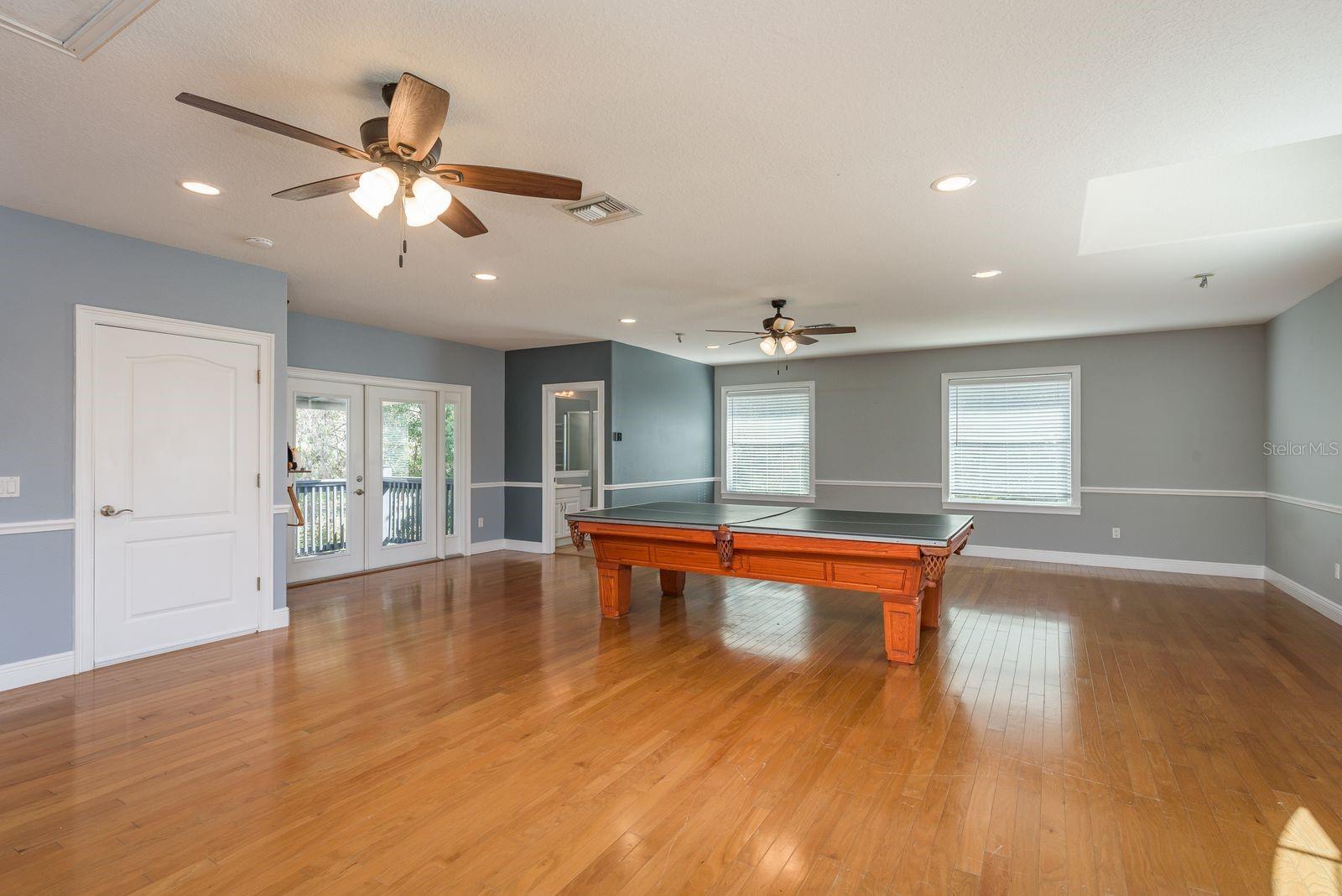 OAK RIDGE - Residential