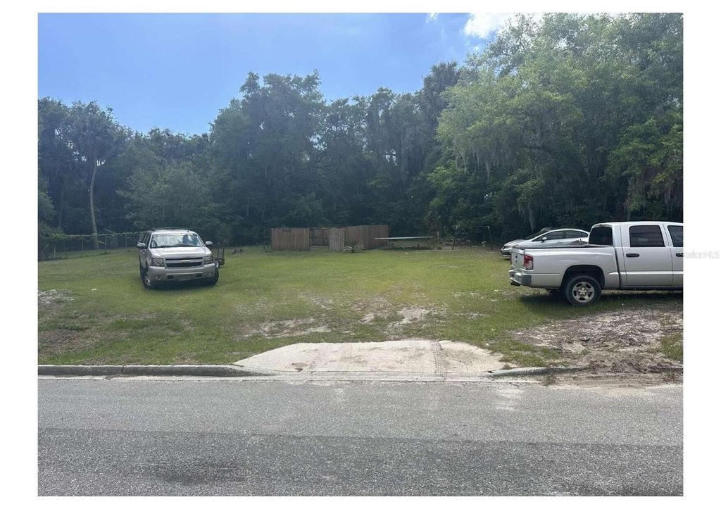 Photo of 1206 S 12th Street, Palatka, FL 32177 (MLS # O6399611)