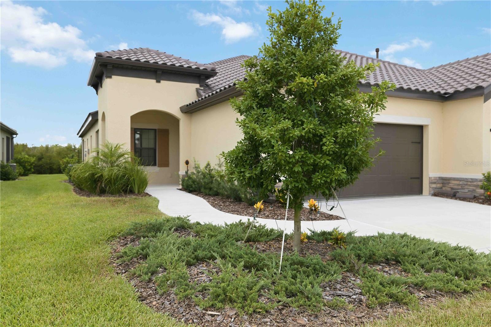 Search Properties for Sale 2 244 ALTAMURA CIRCLE