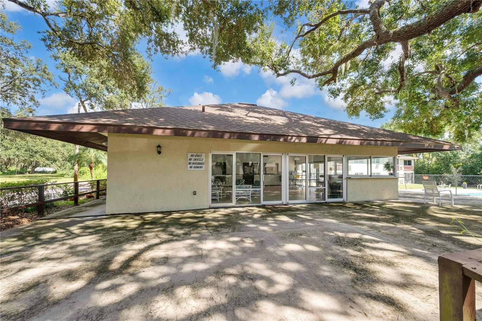 SANDY COVE/LAKELAND - Residential Lease