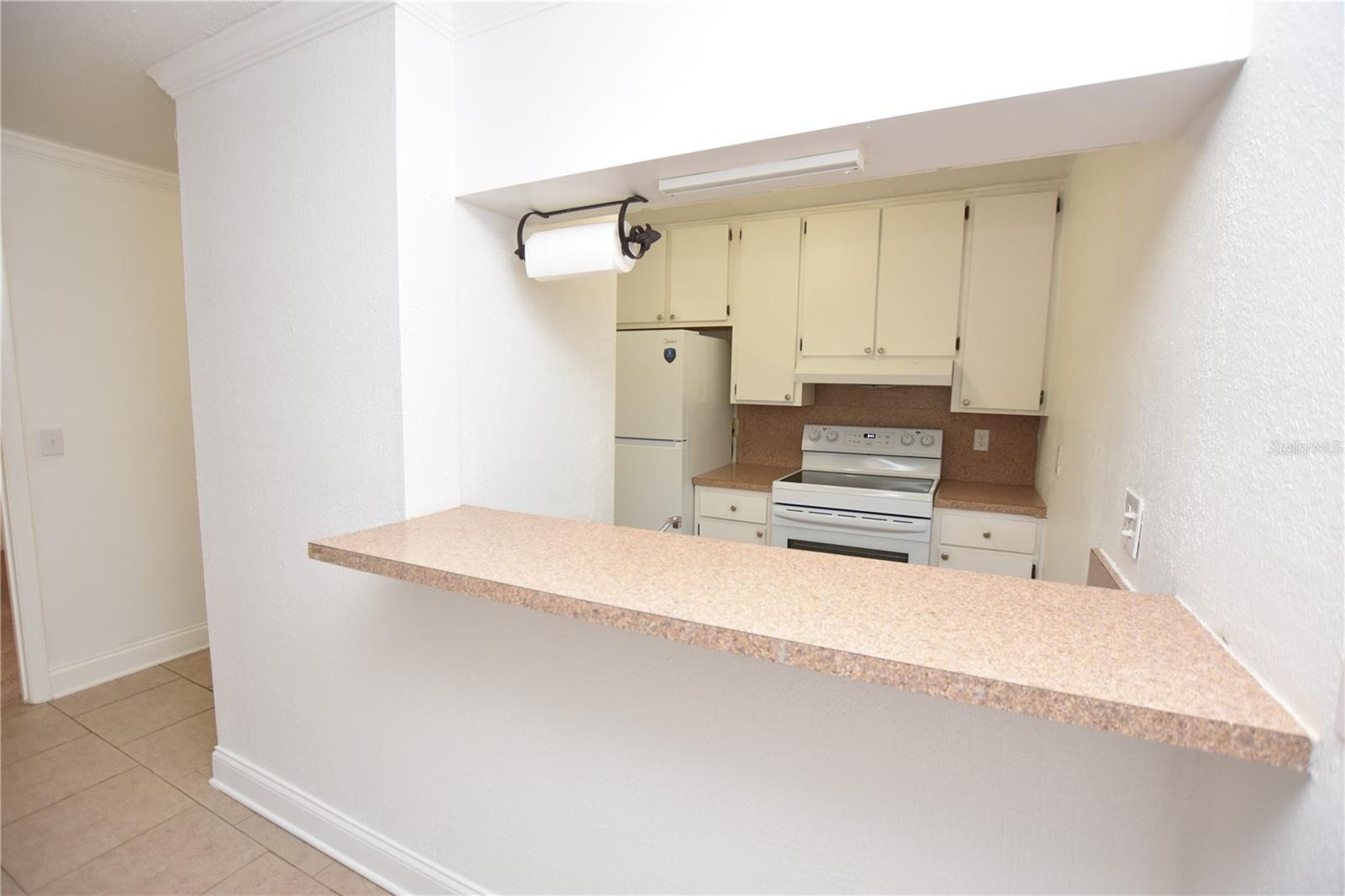 SANDY COVE/LAKELAND - Residential Lease