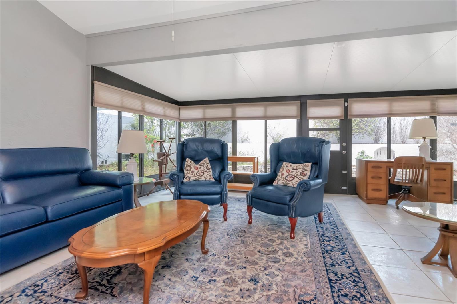 VISTA DEL RIO - Residential