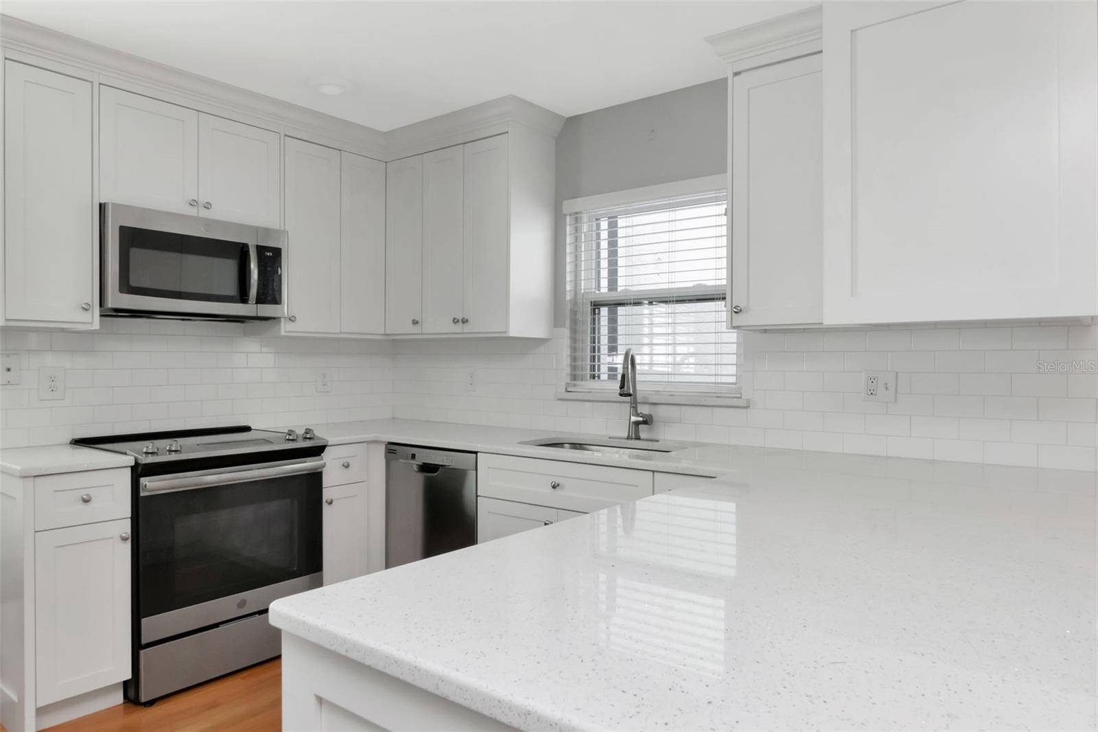 VISTA DEL RIO - Residential