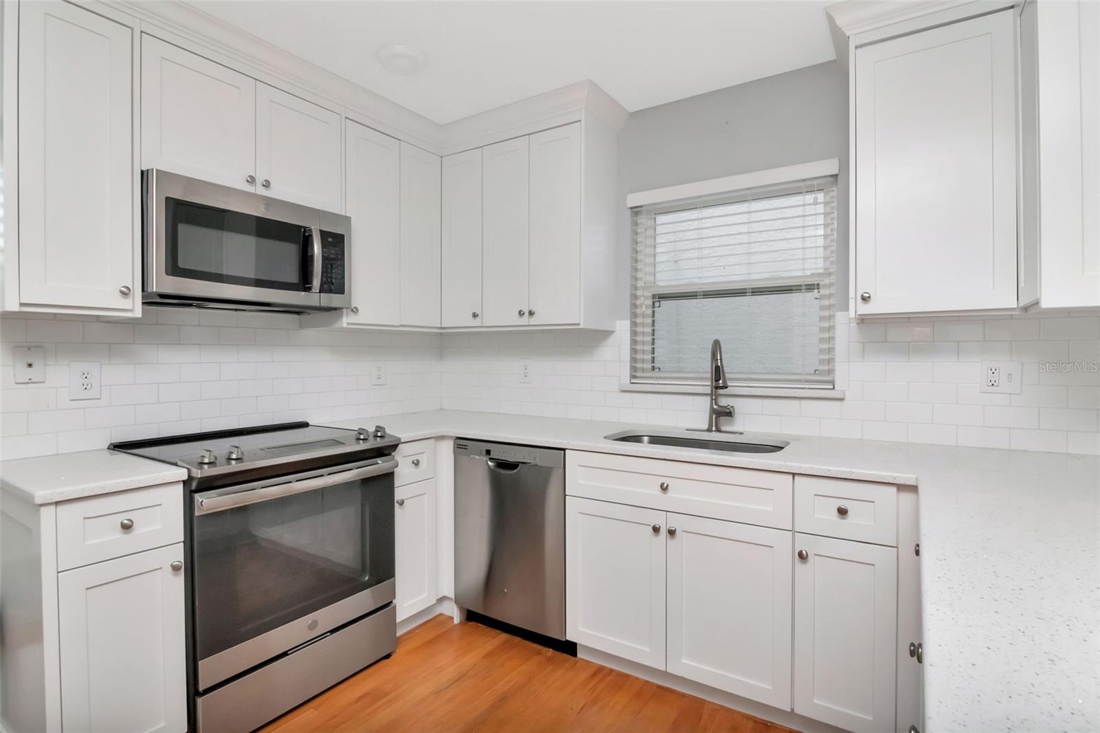 VISTA DEL RIO - Residential