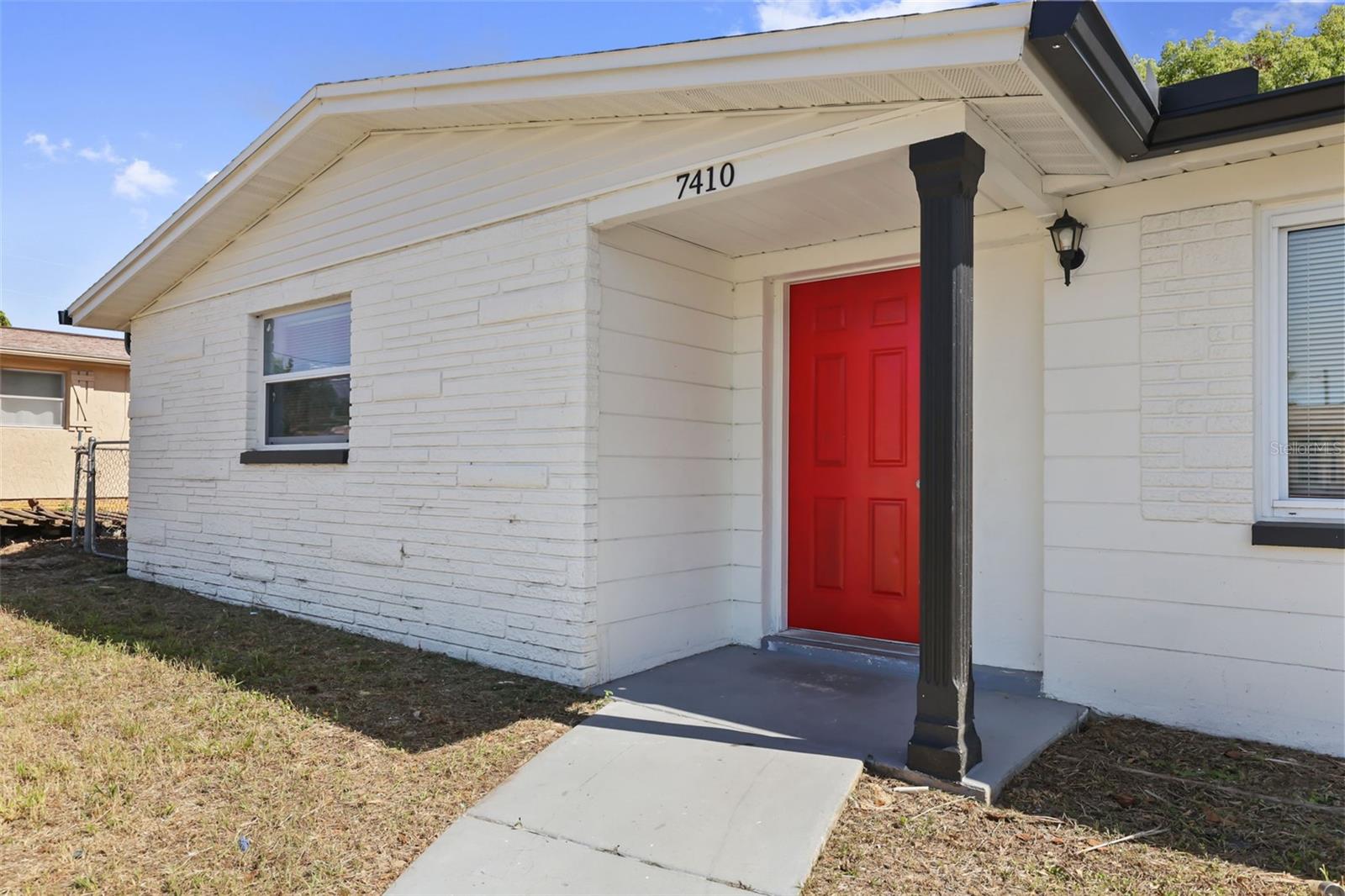 COUNTRY CLUB ESTATES - Residential