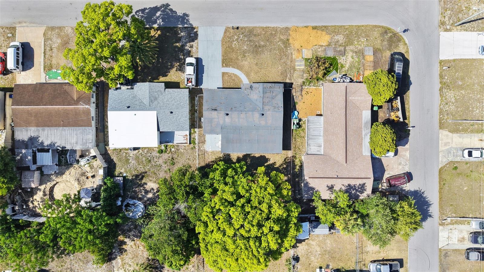 COUNTRY CLUB ESTATES - Residential