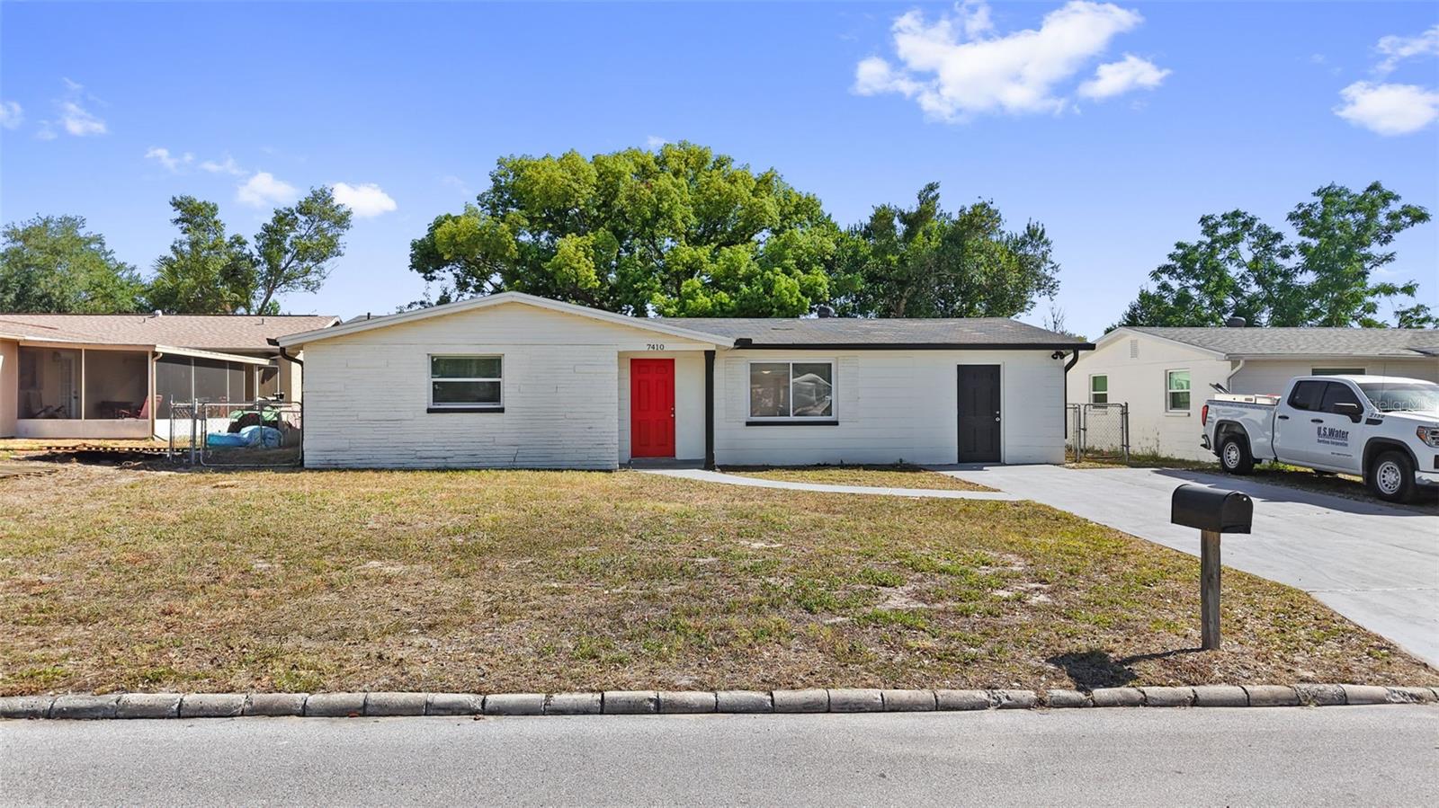 COUNTRY CLUB ESTATES - Residential