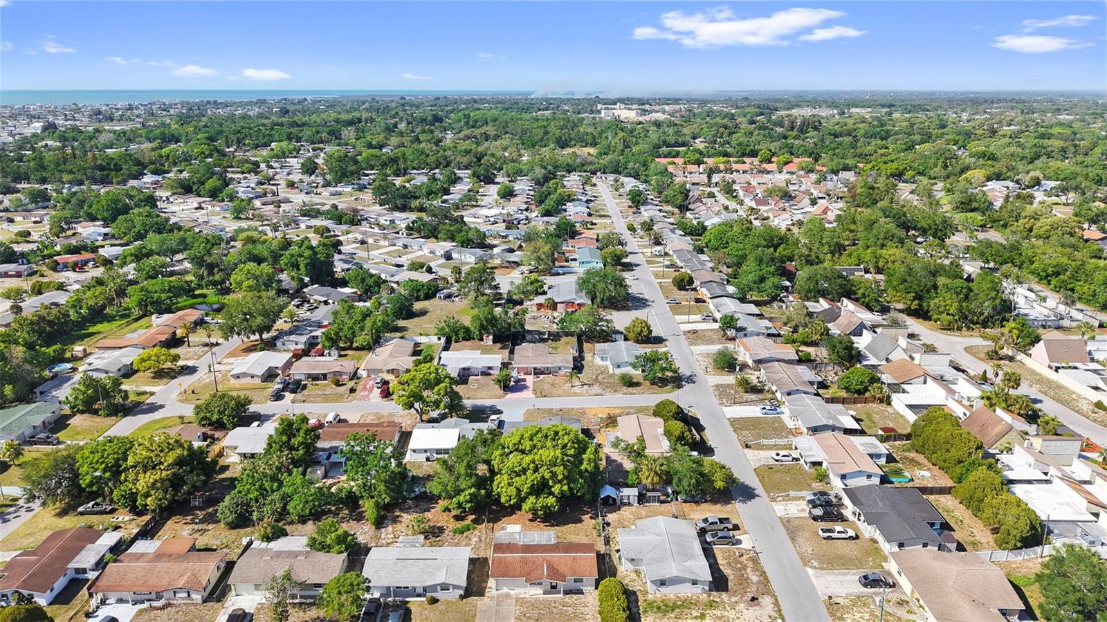 COUNTRY CLUB ESTATES - Residential