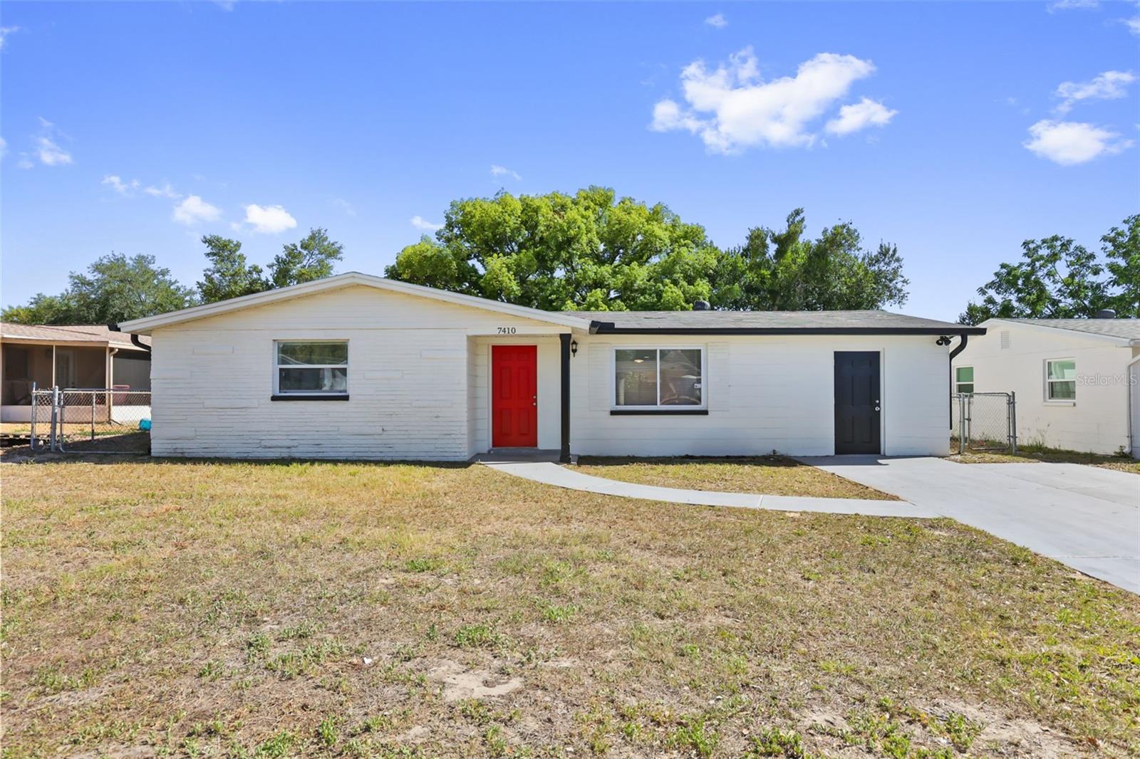 COUNTRY CLUB ESTATES - Residential