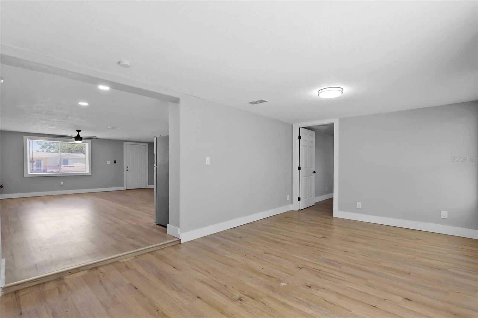 COUNTRY CLUB ESTATES - Residential