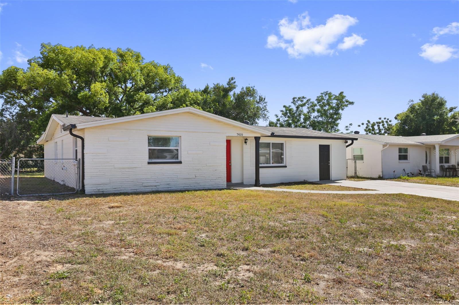 COUNTRY CLUB ESTATES - Residential