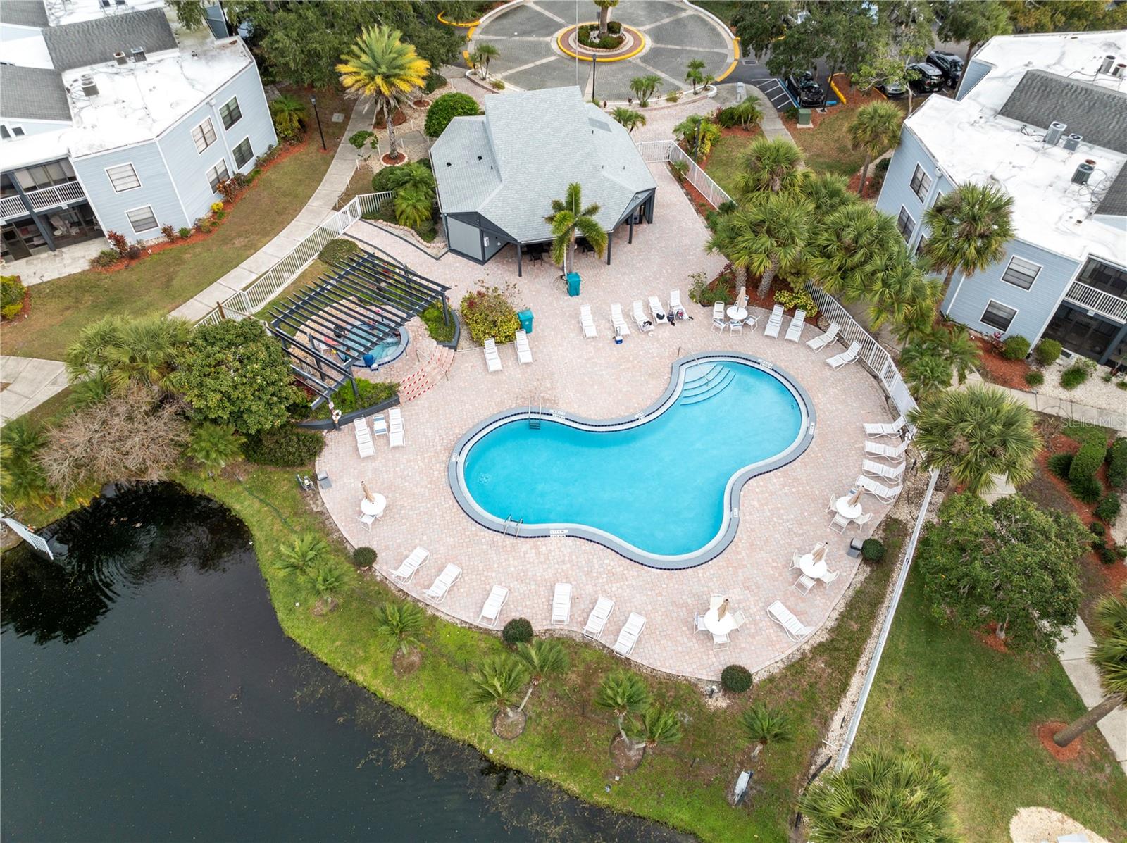 SOUTHPOINTE CONDO - Residential