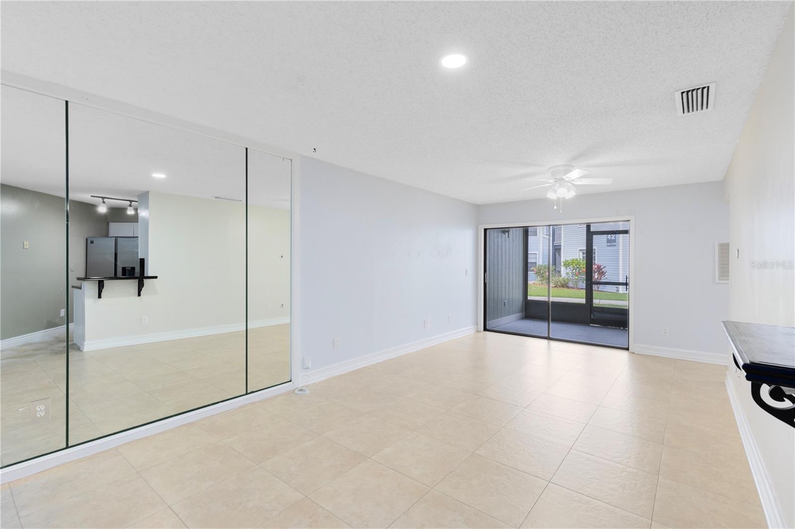 SOUTHPOINTE CONDO - Residential