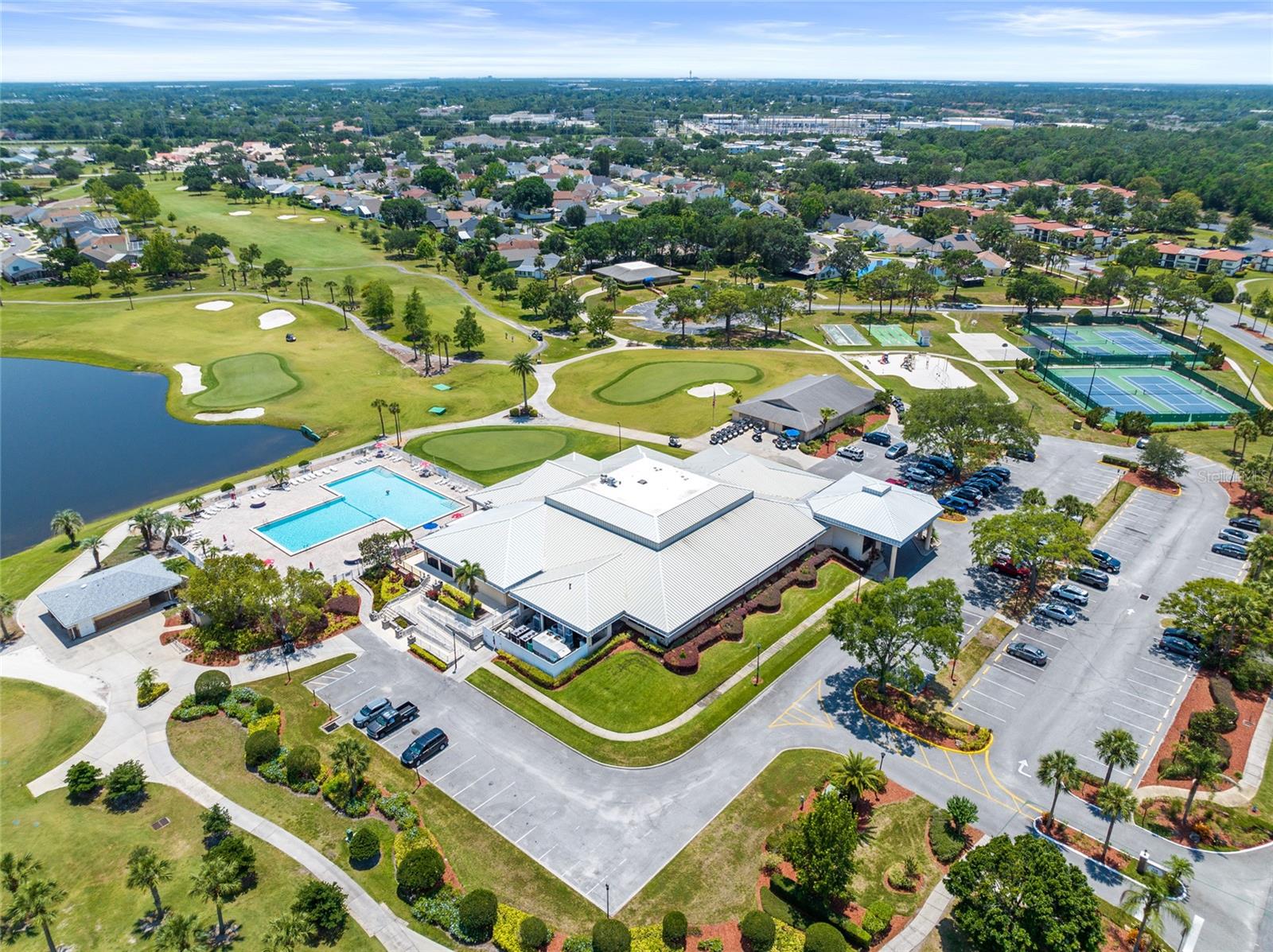 SOUTHPOINTE CONDO - Residential