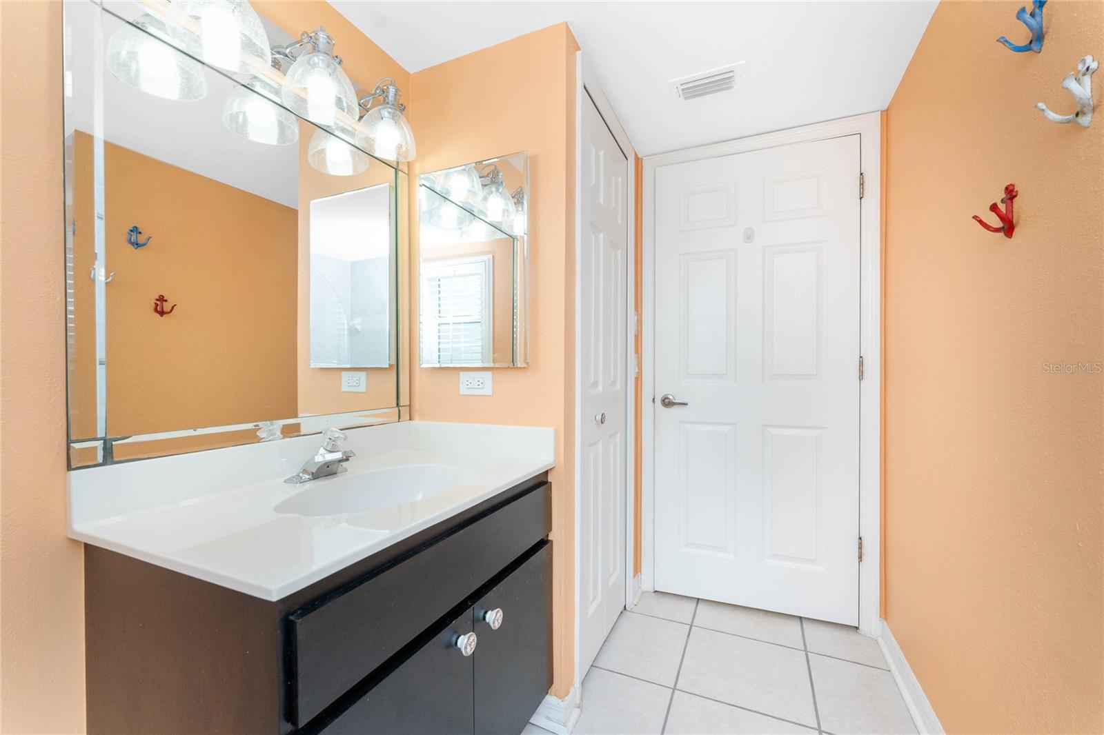 NORTHSHORE CONDOS - Residential