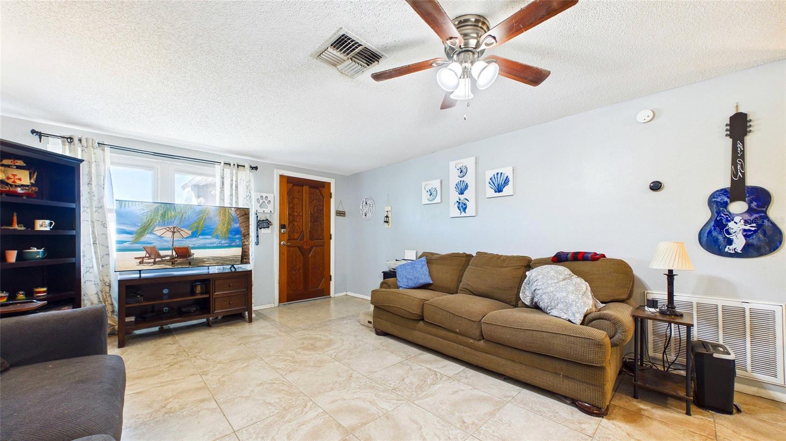 ARISTIDA PH 02B - Residential