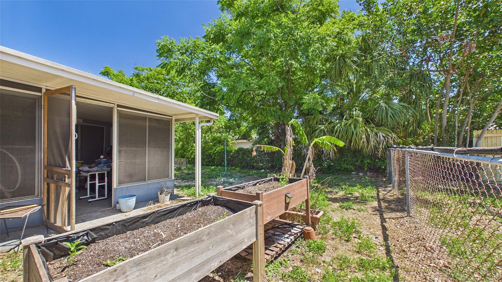 ARISTIDA PH 02B - Residential