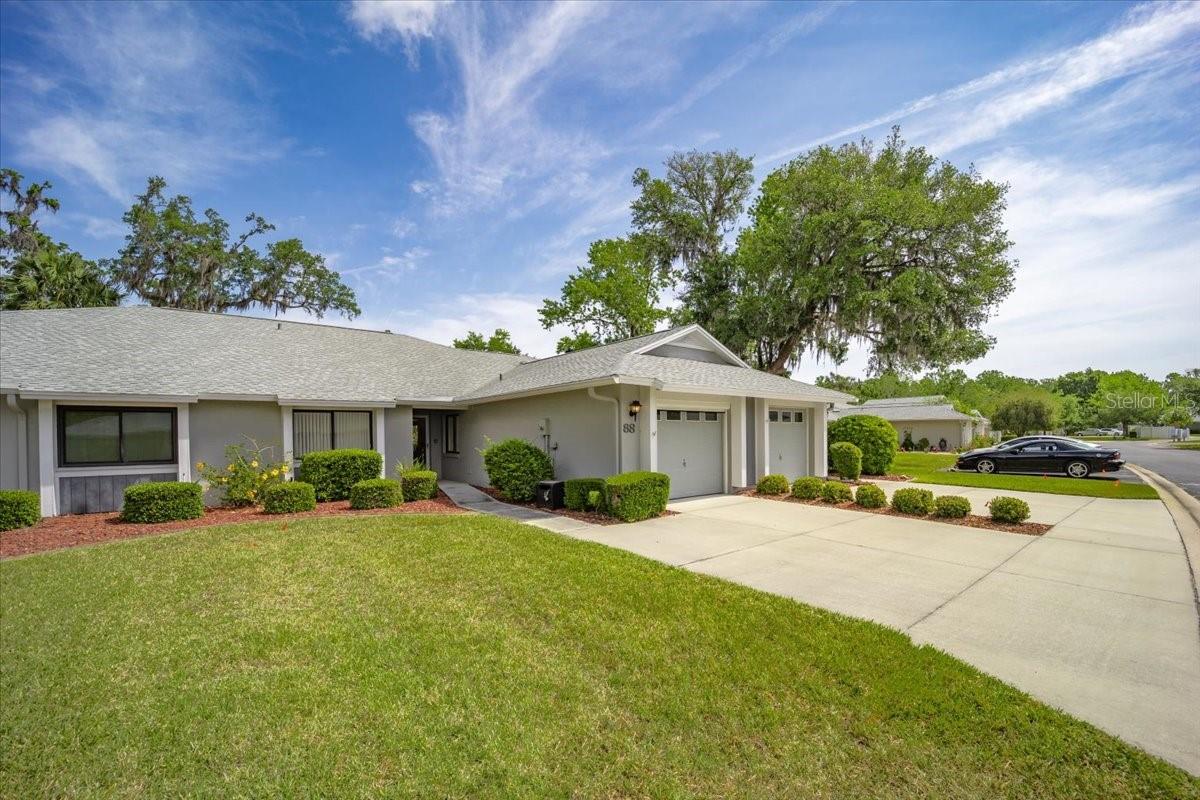 88 LAKE FOREST PLACE