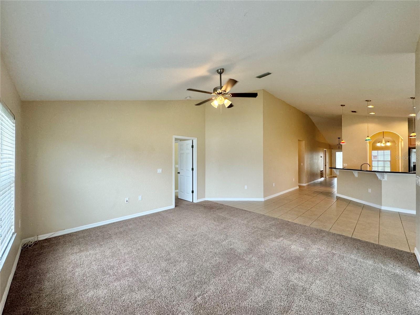 MANDOLIN - Residential Lease