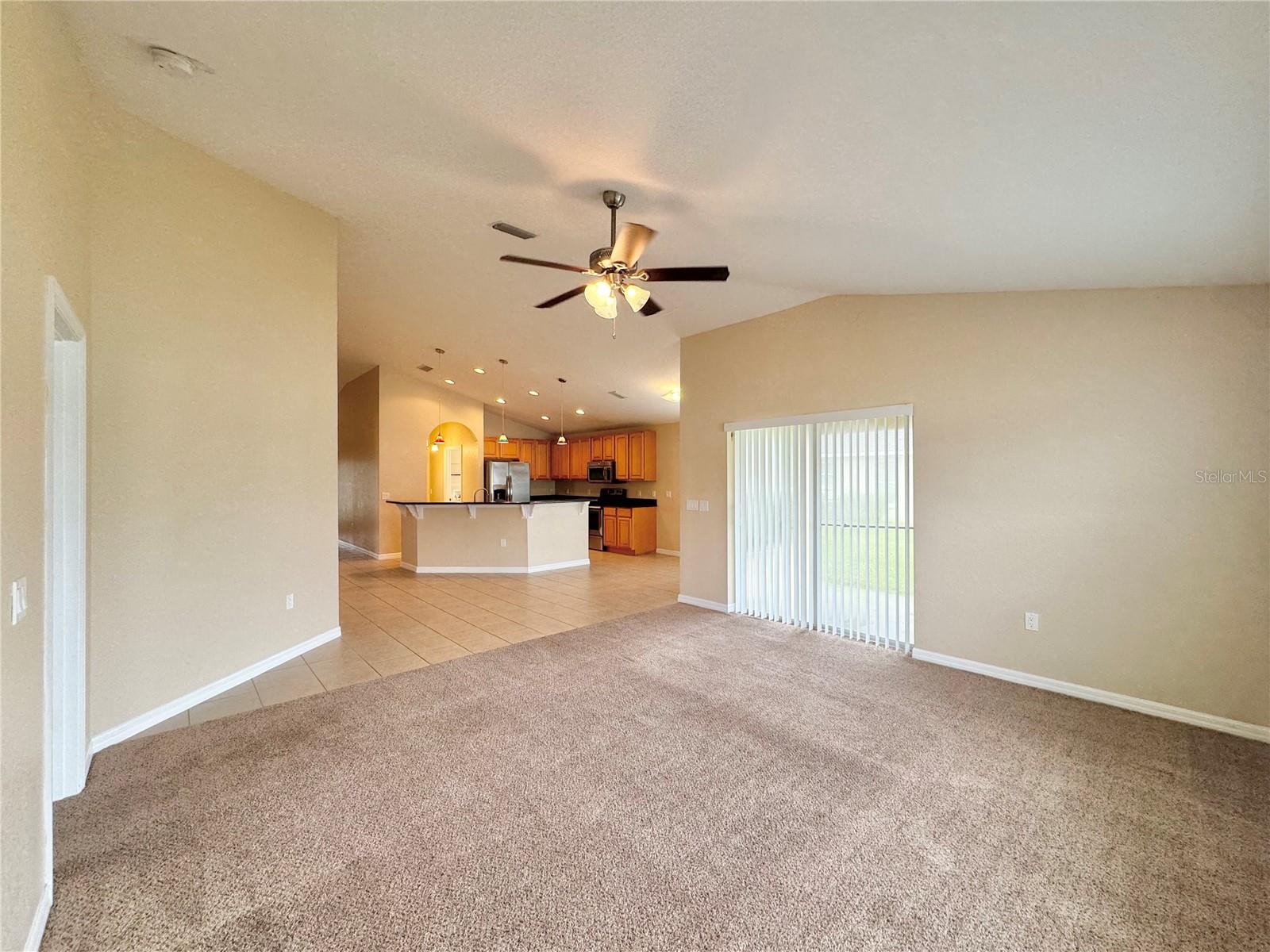 MANDOLIN - Residential Lease