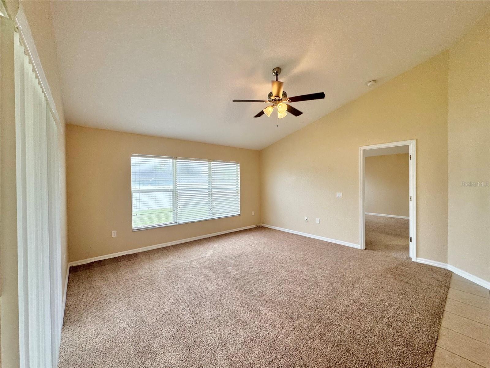 MANDOLIN - Residential Lease