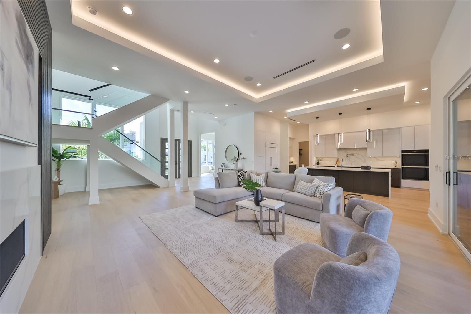 SUNSET PARK - Residential