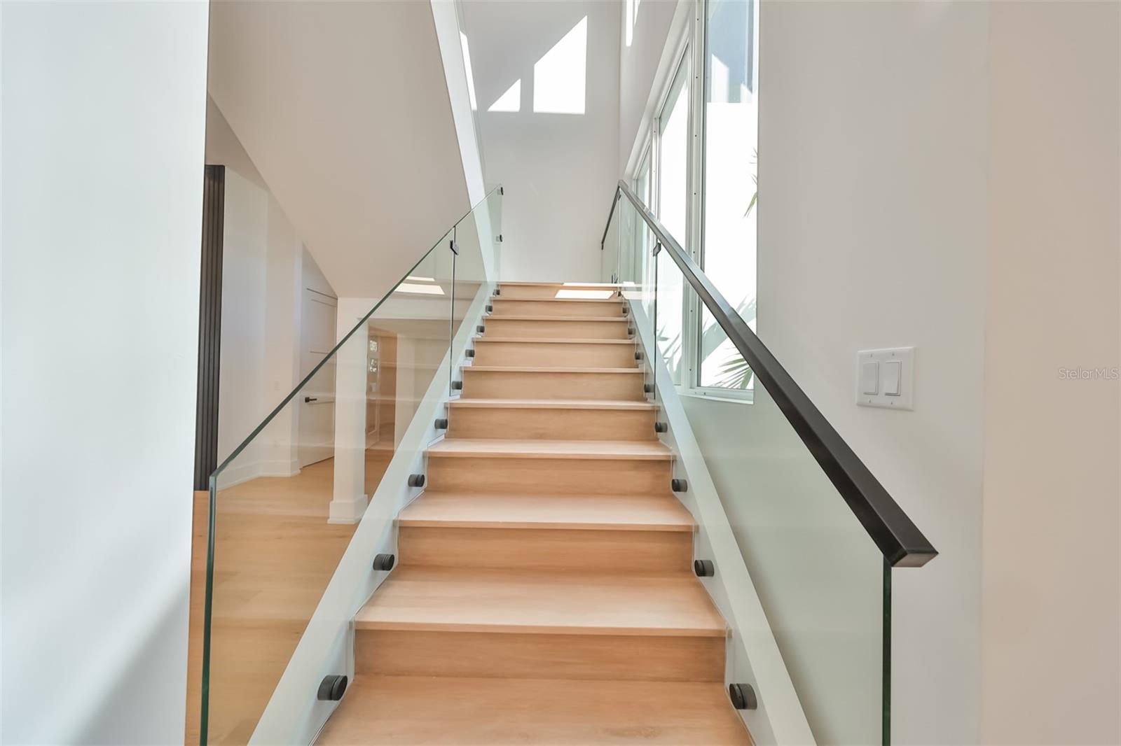 SUNSET PARK - Residential