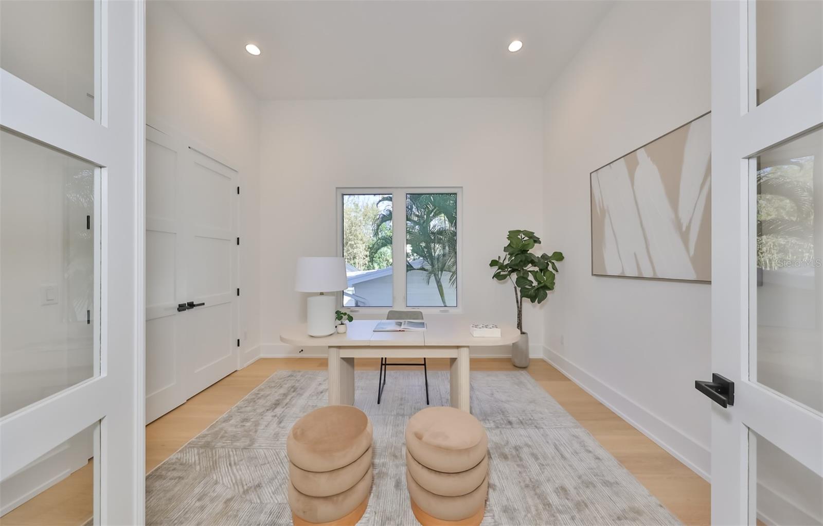 SUNSET PARK - Residential