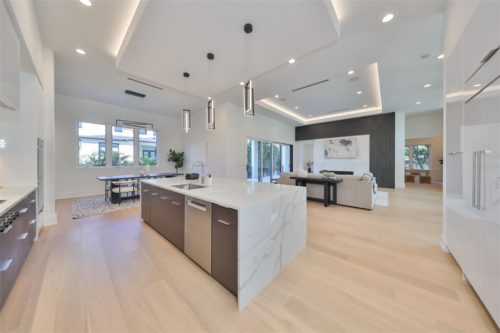 SUNSET PARK - Residential