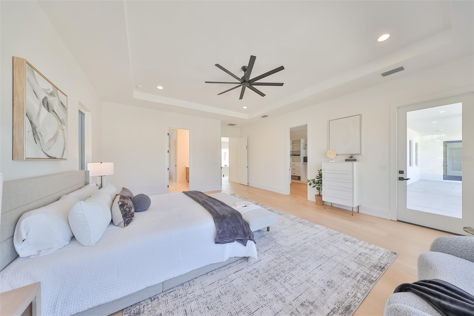 SUNSET PARK - Residential