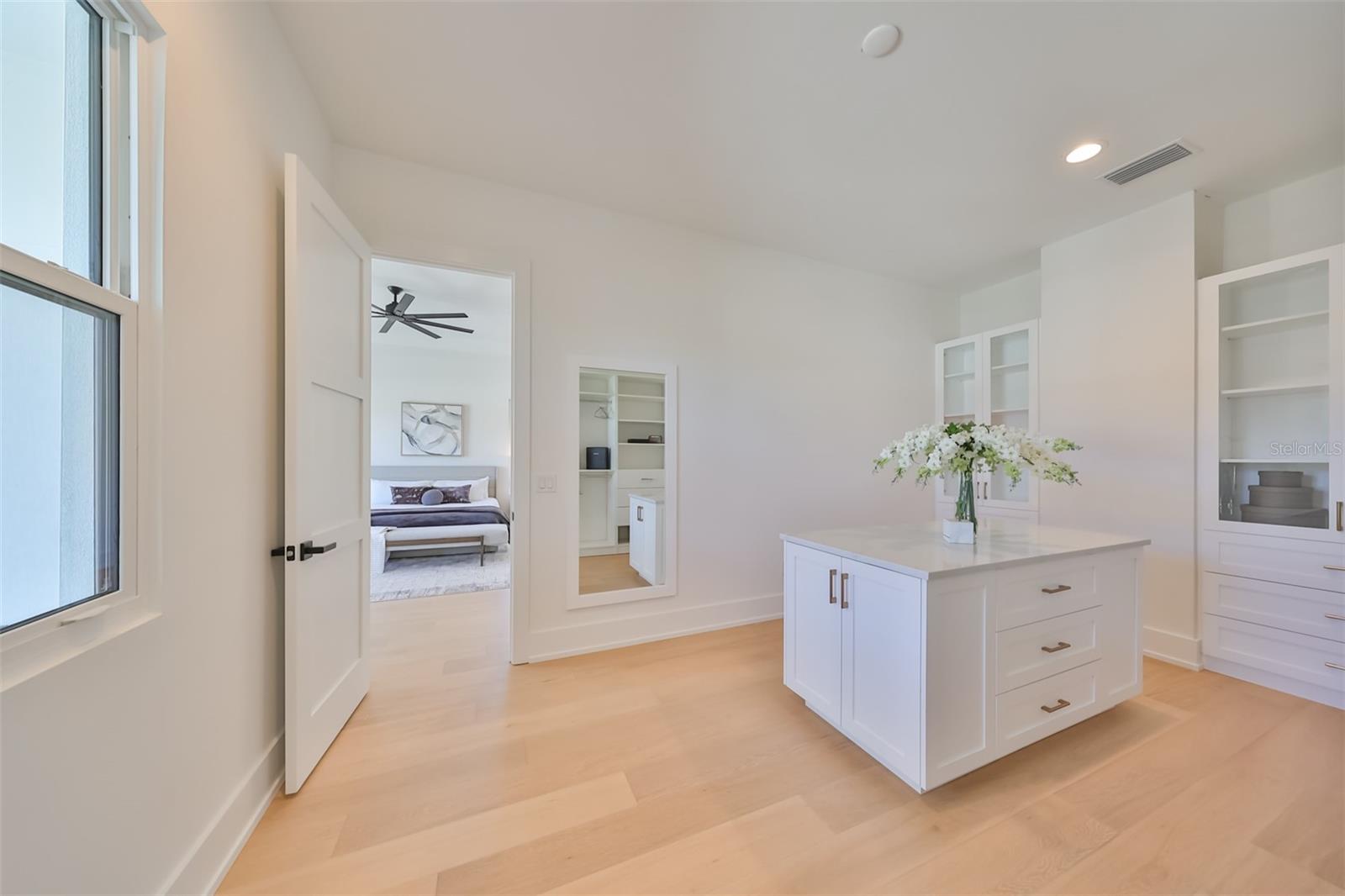 SUNSET PARK - Residential