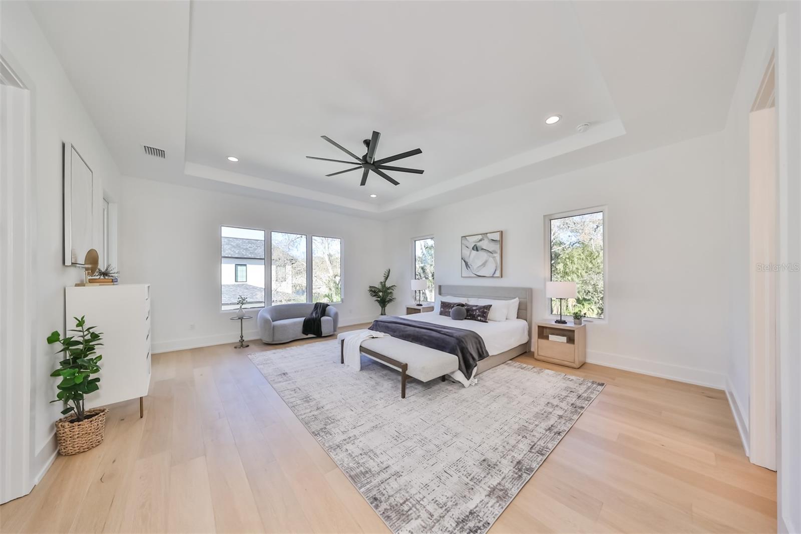 SUNSET PARK - Residential