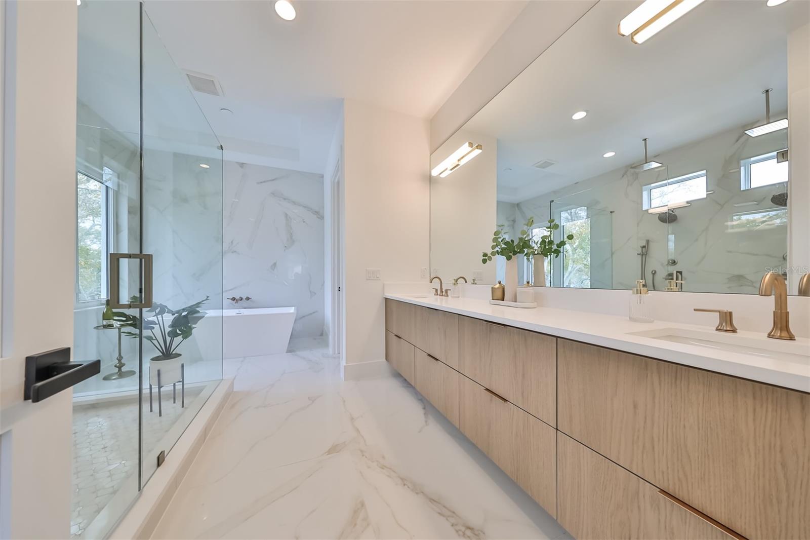 SUNSET PARK - Residential