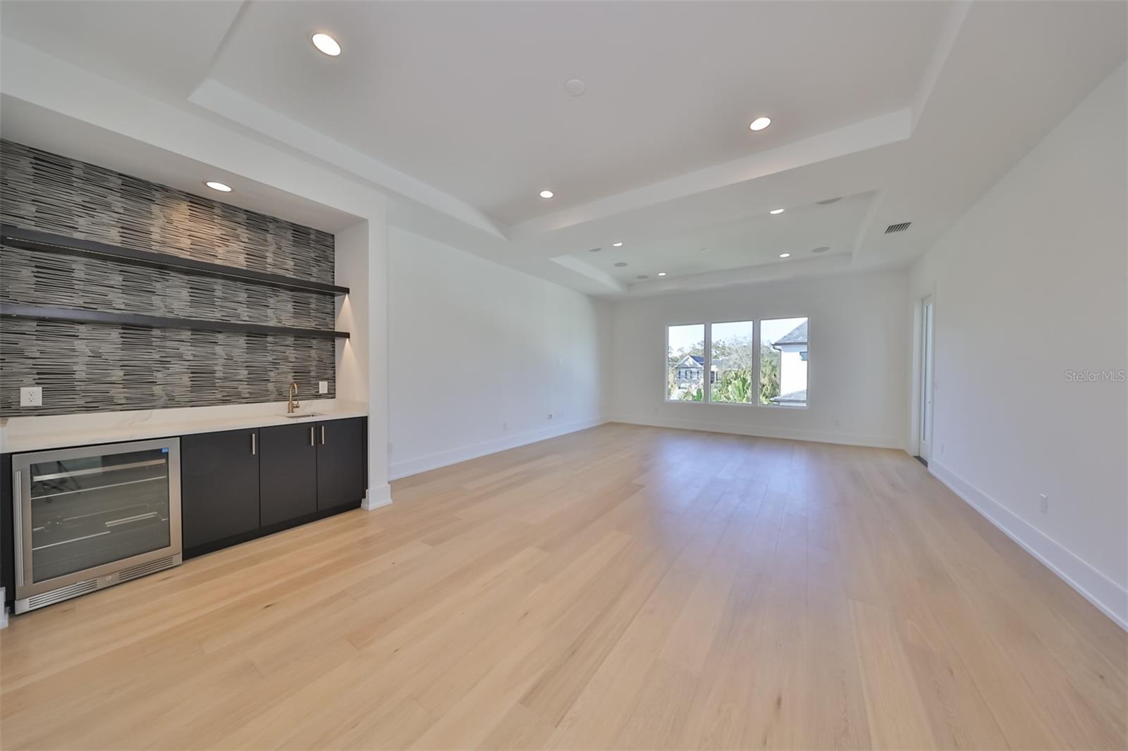 SUNSET PARK - Residential