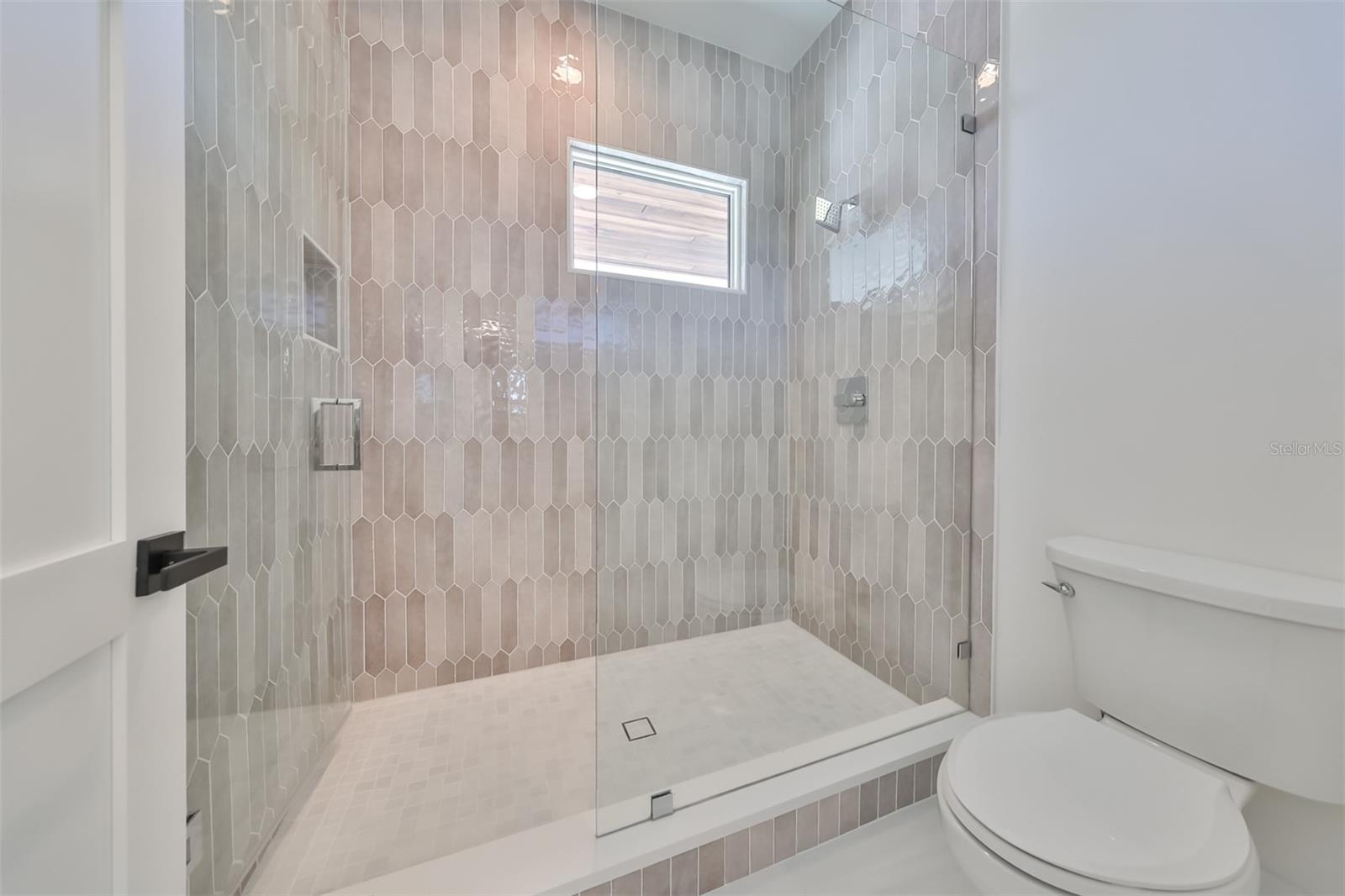 SUNSET PARK - Residential