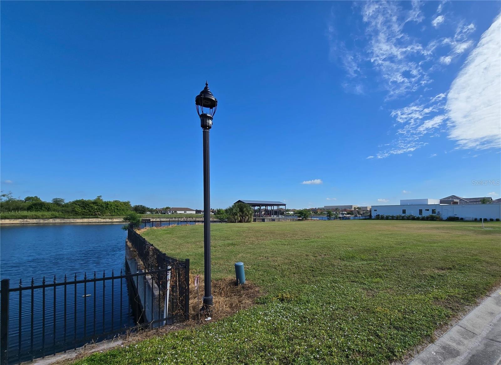 SANCTUARY COVE - Land