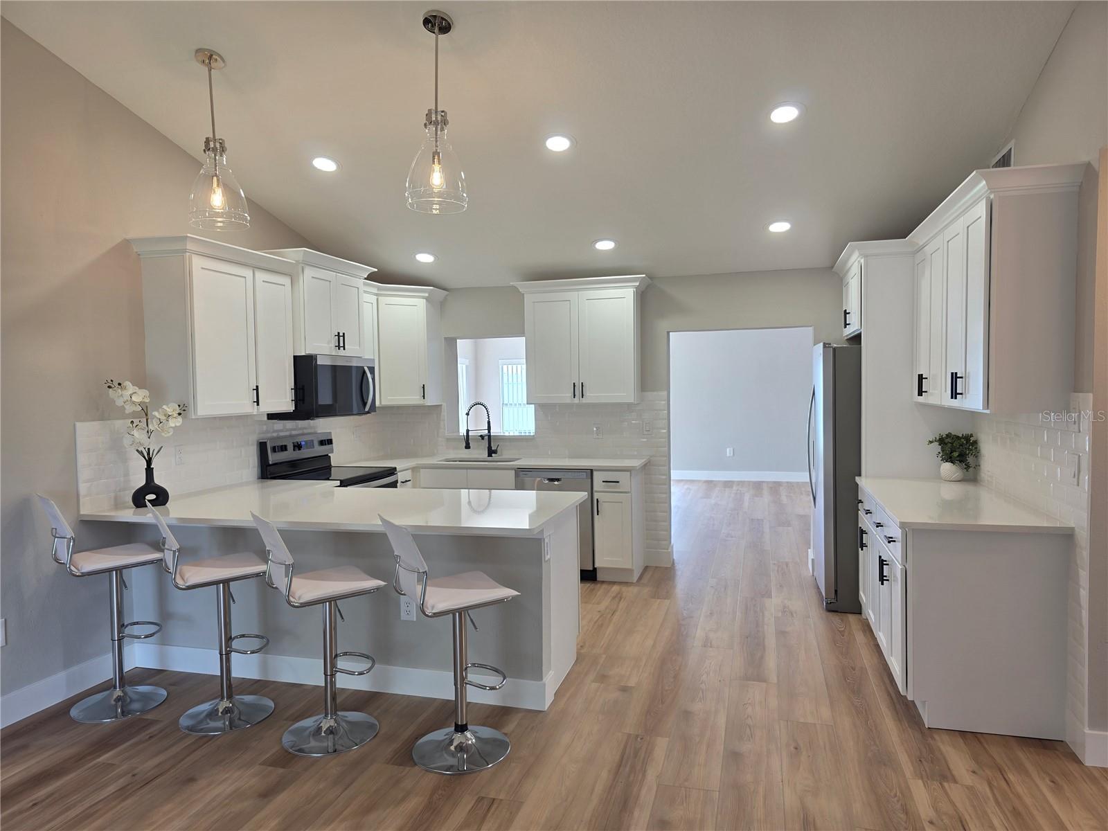 SEVEN SPGS HOMES - Residential
