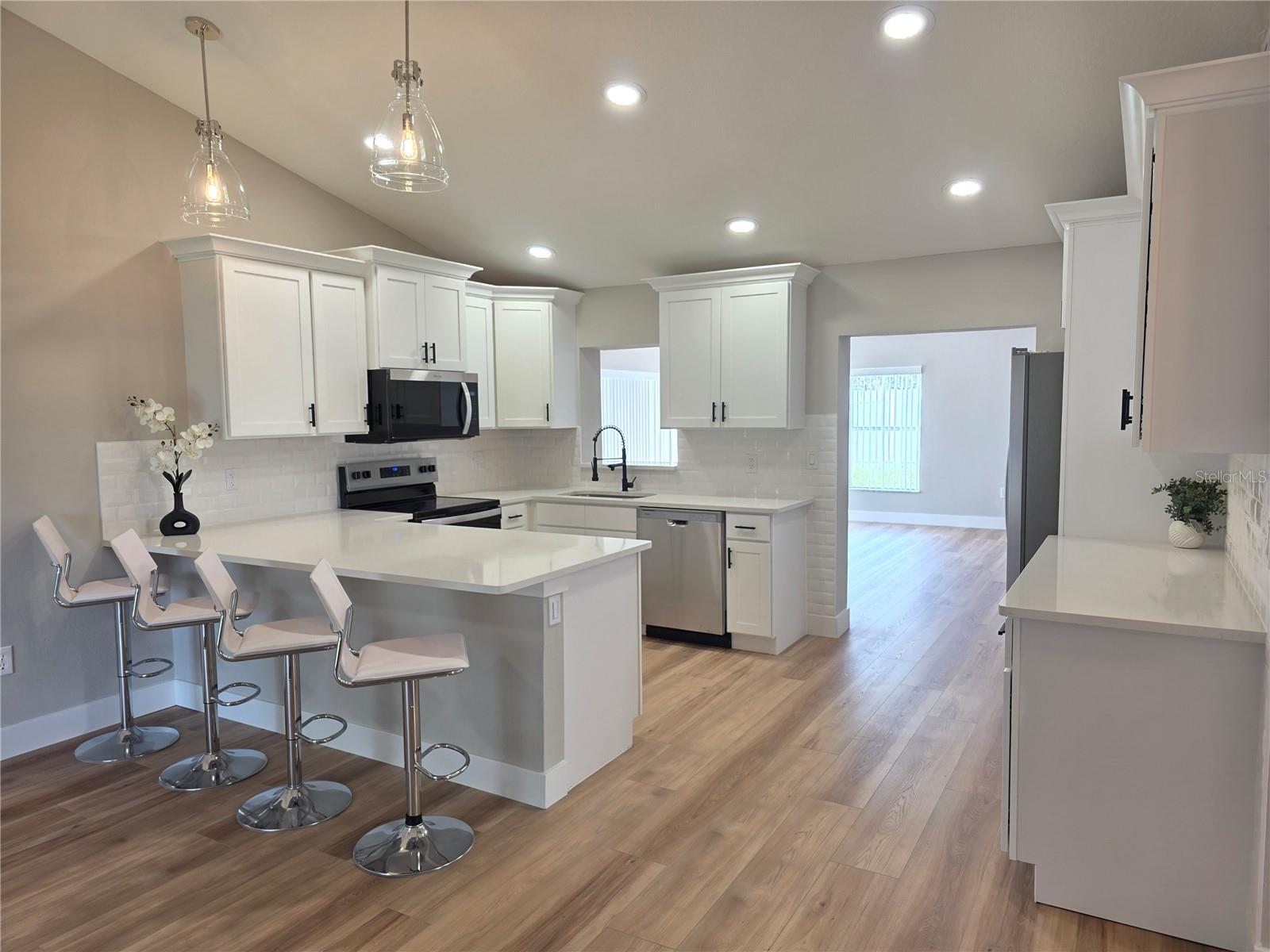 SEVEN SPGS HOMES - Residential