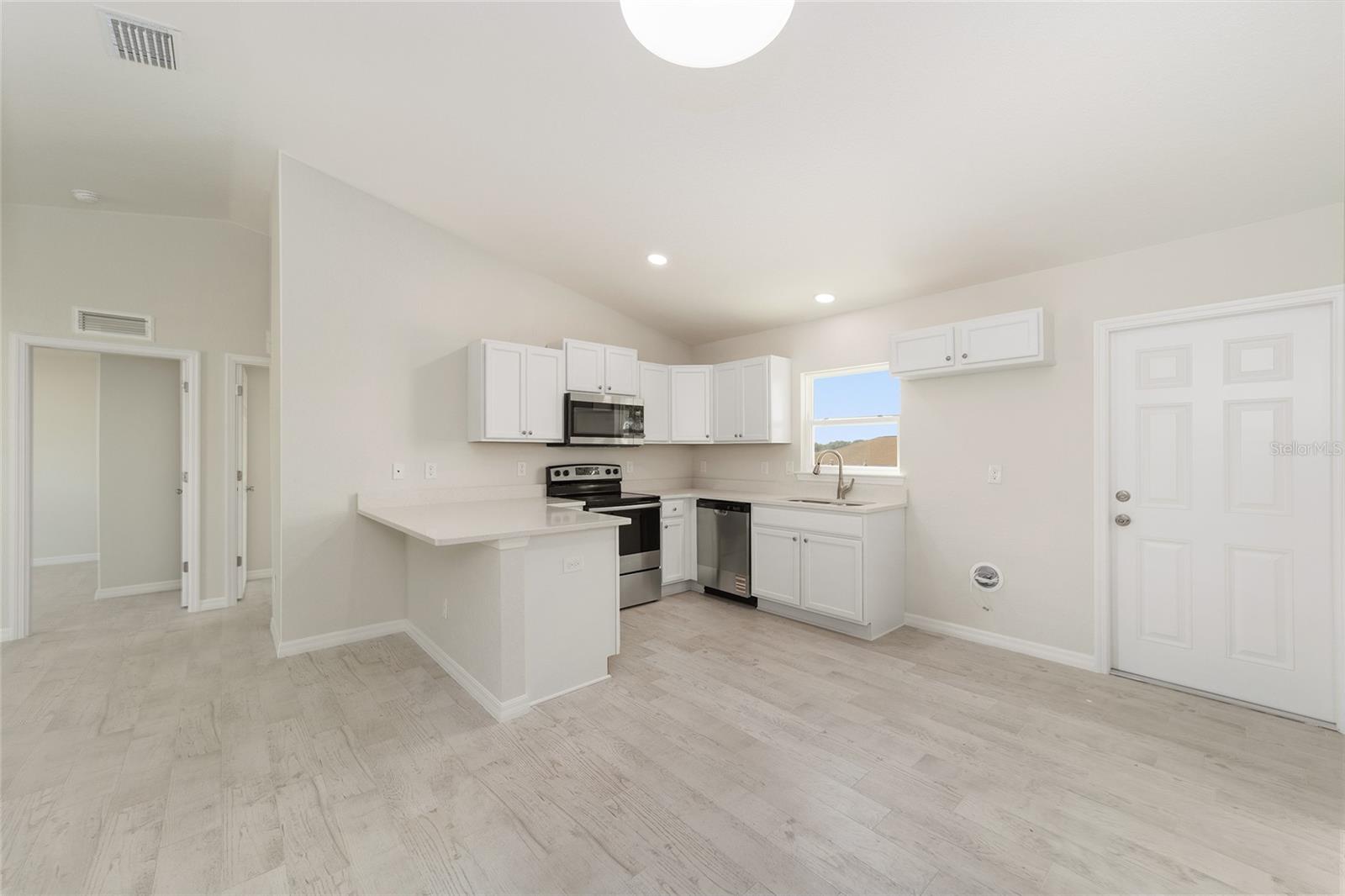 LAKE WEIR HEIGHTS - Residential