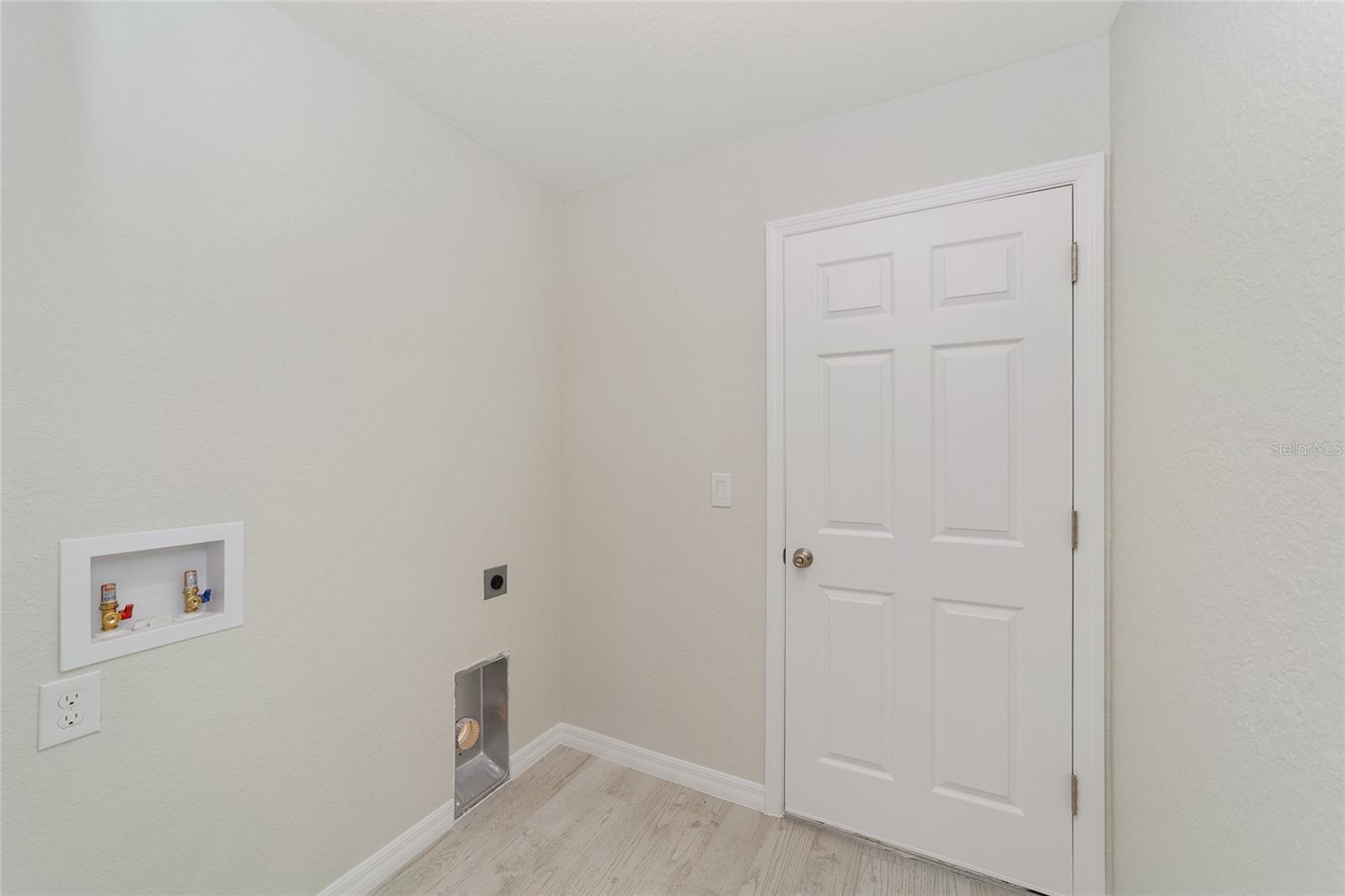 LAKE WEIR HEIGHTS - Residential