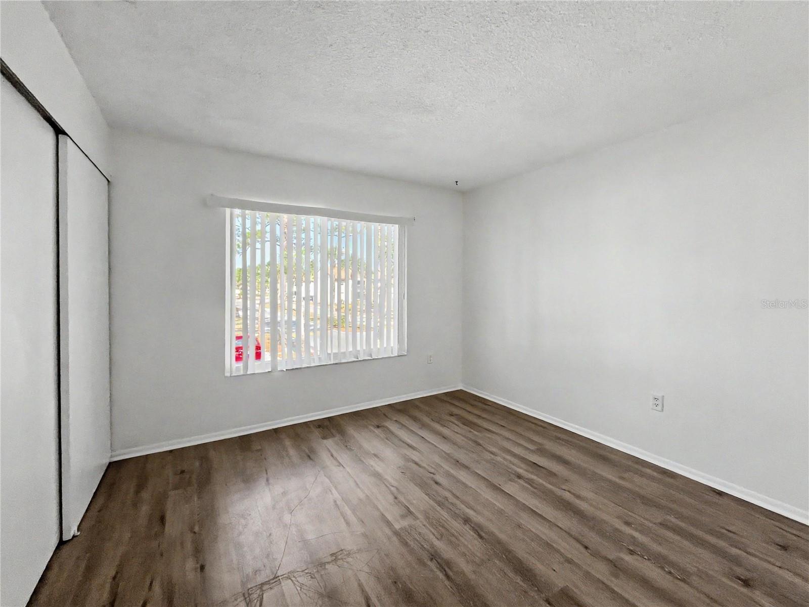 HIDDEN LAKE VILLAGE - Residential Lease