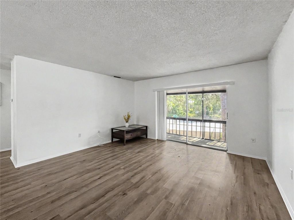 Photo of 2752 Hidden Lake Boulevard #2752, Sarasota, FL 34237 (MLS # A4691793)