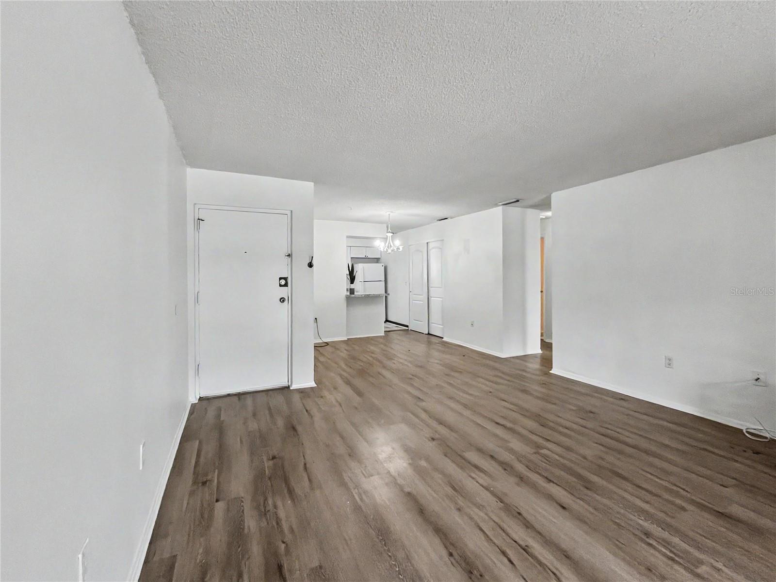 HIDDEN LAKE VILLAGE - Residential Lease