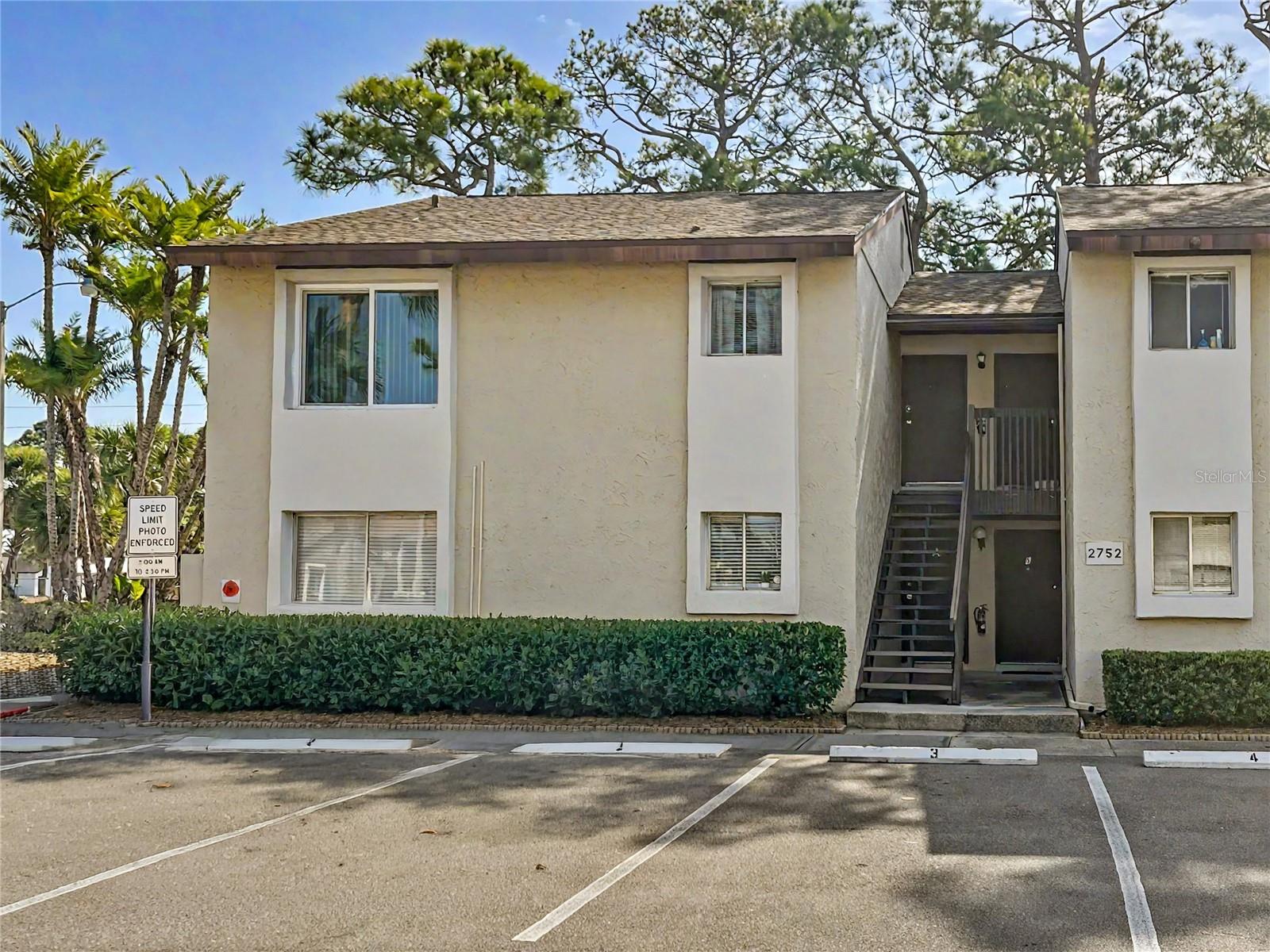 HIDDEN LAKE VILLAGE - Residential Lease
