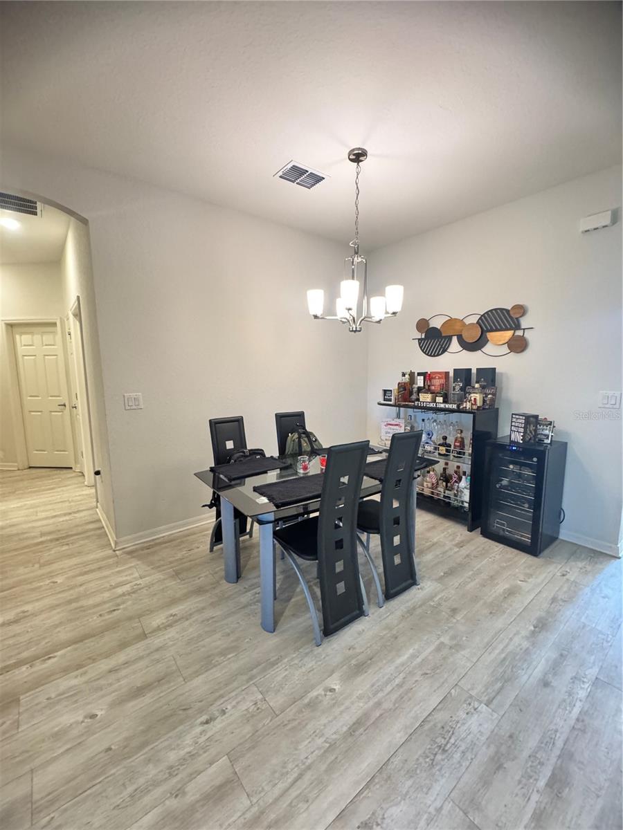 KINGSLAND COUNTRY ESTATE - Residential Lease