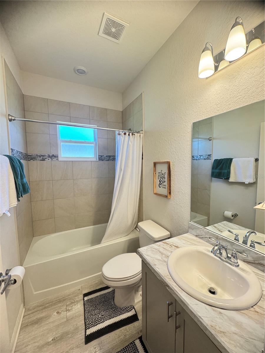 KINGSLAND COUNTRY ESTATE - Residential Lease