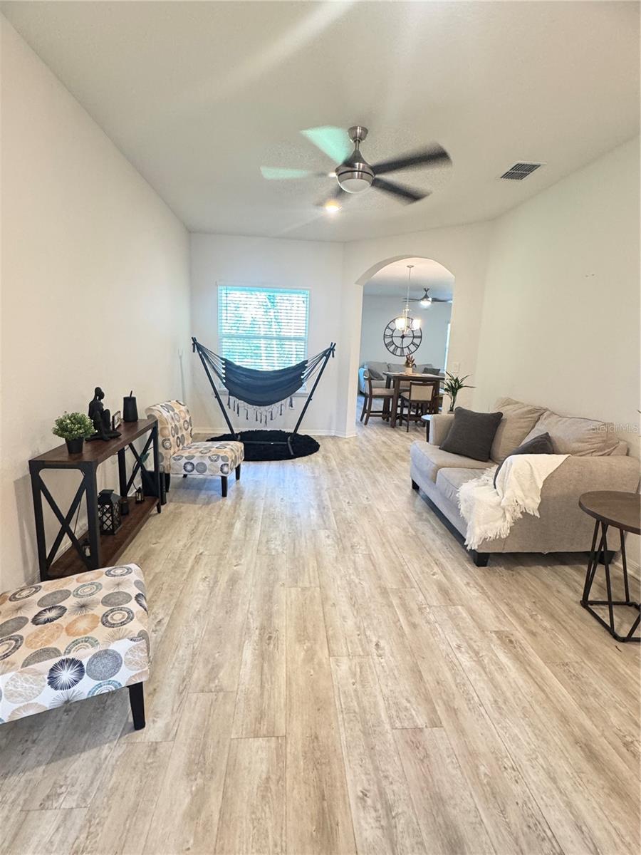 KINGSLAND COUNTRY ESTATE - Residential Lease