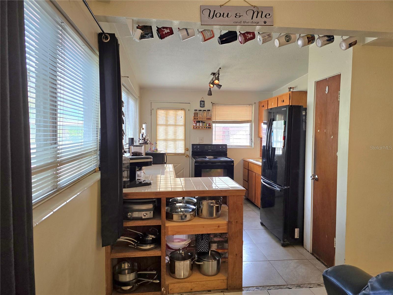 MAYRE JAYNE HEIGHTS - Residential