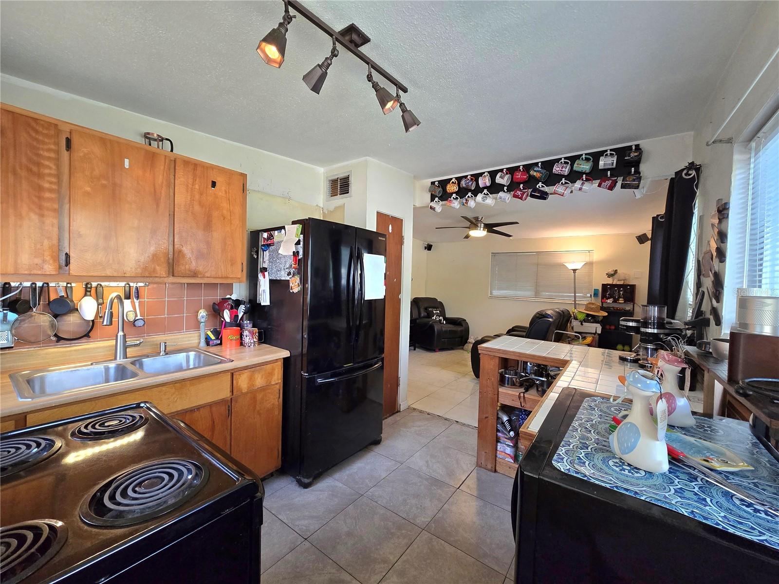 MAYRE JAYNE HEIGHTS - Residential